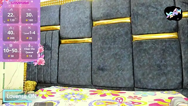 skaysanchez1 online show from October 29, 2025, 12:59 pm