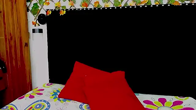 skaysanchez1 online show from January 11, 2026, 1:18 pm