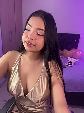 Snapshot of AuroraFiore chatting on June 15, 2026, 2:34 am AuroraFiore online show from June 15, 2026, 2:34 am