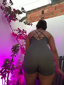 tuckersabrina online show from January 29, 2025, 11:09 am