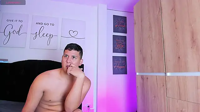 Snapshot of ANDREZALVAREZ chatting on January 31, 2025, 6:02 am ANDREZALVAREZ online show from January 31, 2025, 6:02 am