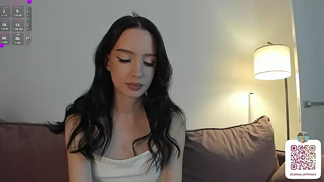 flora off online show from March 10, 2026, 11:25 am