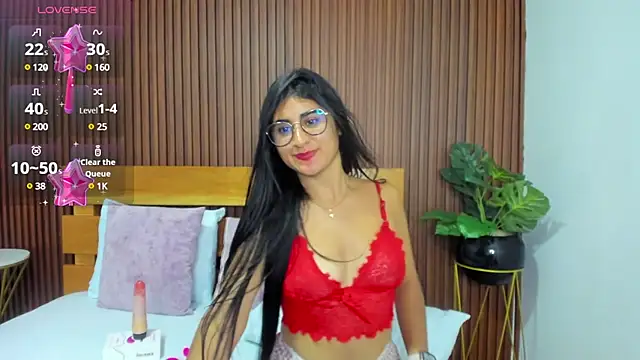 Snapshot of evelin_leroy chatting on March 6, 2025, 3:13 pm evelin leroy online show from March 6, 2025, 3:13 pm