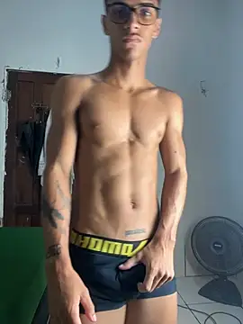 Naka300 online show from February 6, 2025, 6:24 pm