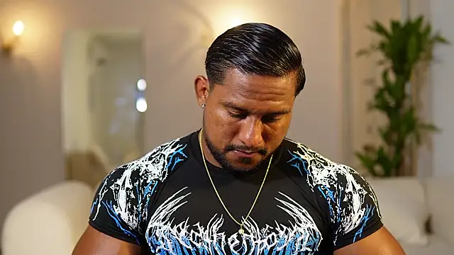 CallumMuscle online show from May 23, 2026, 1:04 am