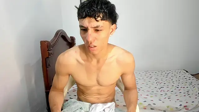 enzo sloran online show from November 4, 2025, 4:55 pm