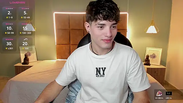 AlejooTwink online show from November 26, 2025, 1:49 am