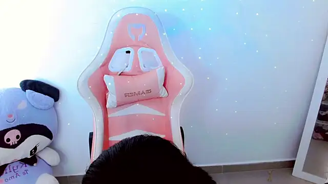 Snapshot of Kylie_martinez chatting on February 17, 2026, 5:21 pm Kylie martinez online show from February 17, 2026, 5:21 pm