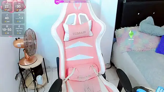 Snapshot of Kylie_martinez chatting on November 8, 2025, 3:21 am Kylie martinez online show from November 8, 2025, 3:21 am