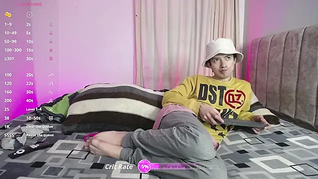 Yellowpokemon23 online show from September 17, 2025, 9:50 pm