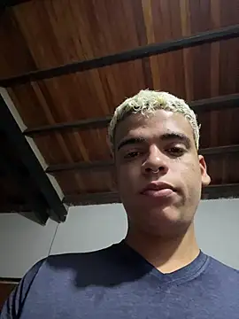 Leo bunny hot online show from October 24, 2025, 7:24 pm