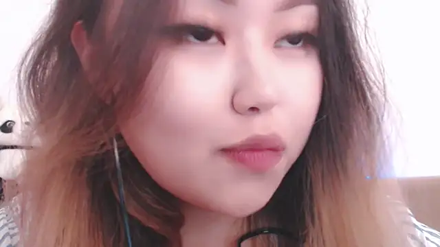 Snapshot of amelia_sunlight chatting on April 23, 2026, 5:36 pm amelia sunlight online show from April 23, 2026, 5:36 pm