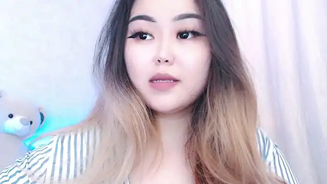 Snapshot of amelia_sunlight chatting on May 22, 2026, 2:48 pm amelia sunlight online show from May 22, 2026, 2:48 pm