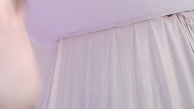 Snapshot of amelia_sunlight chatting on May 14, 2026, 5:54 pm amelia sunlight online show from May 14, 2026, 5:54 pm