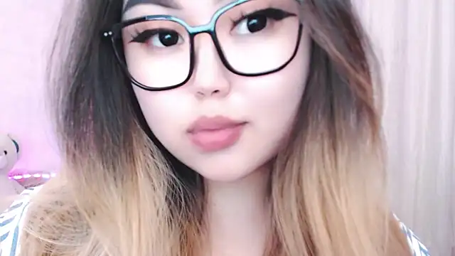 Snapshot of amelia_sunlight chatting on May 16, 2026, 4:28 pm amelia sunlight online show from May 16, 2026, 4:28 pm