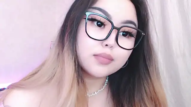 Snapshot of amelia_sunlight chatting on May 23, 2026, 3:44 pm amelia sunlight online show from May 23, 2026, 3:44 pm