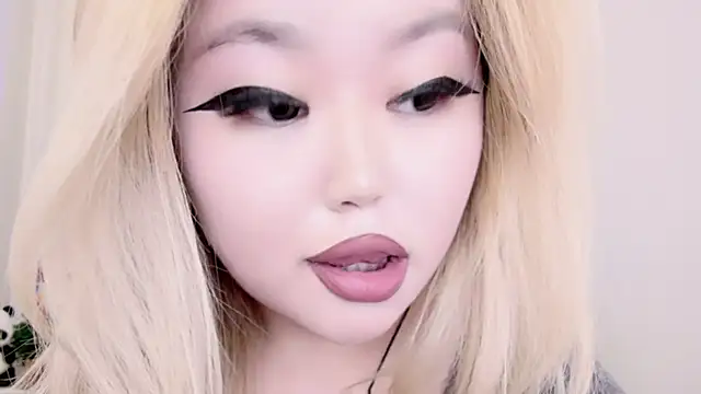 amelia sunlight online show from March 14, 2025, 1:27 am