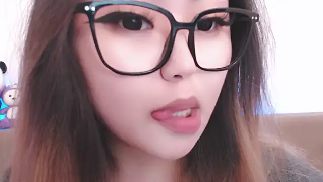 Snapshot of amelia_sunlight chatting on April 18, 2026, 6:10 pm amelia sunlight online show from April 18, 2026, 6:10 pm