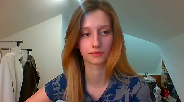 LUNA delight online show from February 17, 2025, 4:06 pm