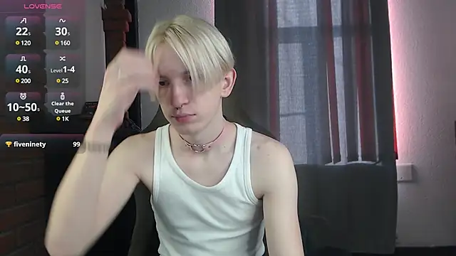Snapshot of Ron_Vils chatting on February 22, 2025, 6:39 am Ron Vils online show from February 22, 2025, 6:39 am