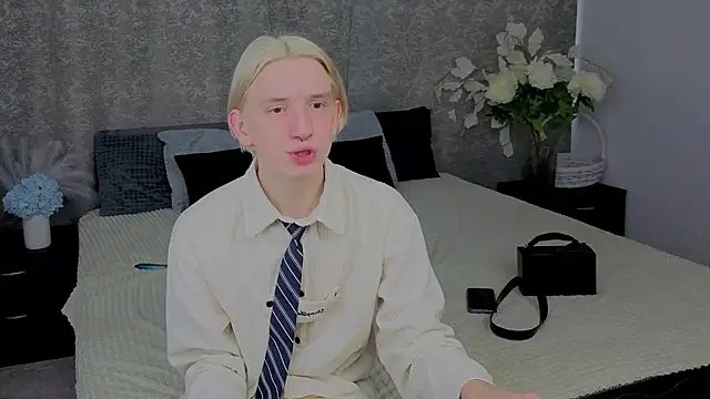 Ron Vils online show from December 3, 2025, 8:25 am