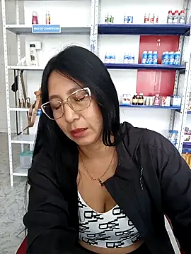 Snapshot of Megan_jennerr chatting on September 29, 2025, 2:34 pm Megan jennerr online show from September 29, 2025, 2:34 pm