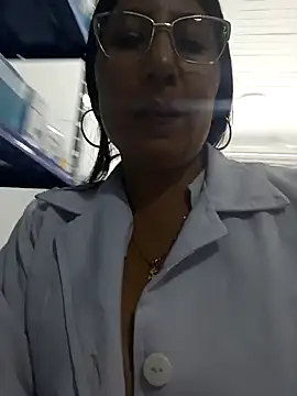 Snapshot of Megan_jennerr chatting on March 18, 2025, 9:53 pm Megan jennerr online show from March 18, 2025, 9:53 pm