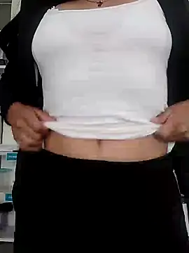 Snapshot of Megan_jennerr chatting on February 12, 2025, 2:54 pm Megan jennerr online show from February 12, 2025, 2:54 pm