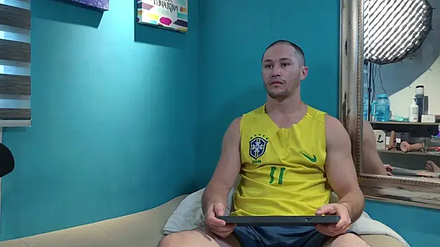 AxelFairchaild online show from September 24, 2025, 1:06 pm