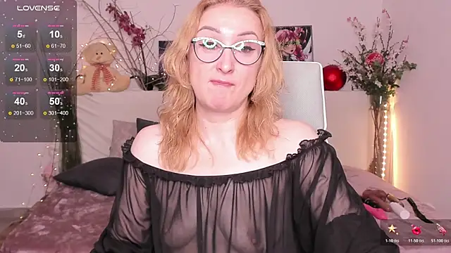 MadissonKiss online show from October 28, 2025, 2:23 am