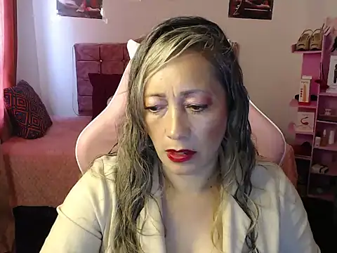 Melanyy 100 online show from February 17, 2025, 7:12 pm