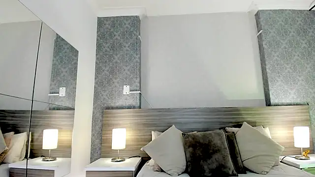 Snapshot of Mistyca chatting on October 15, 2025, 10:34 am Mistyca online show from October 15, 2025, 10:34 am