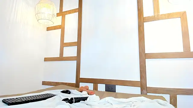 Snapshot of CriistalJade chatting on March 9, 2025, 1:14 am CriistalJade online show from March 9, 2025, 1:14 am