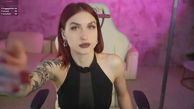 Magnetic Mia  online show from March 10, 2026, 3:32 am