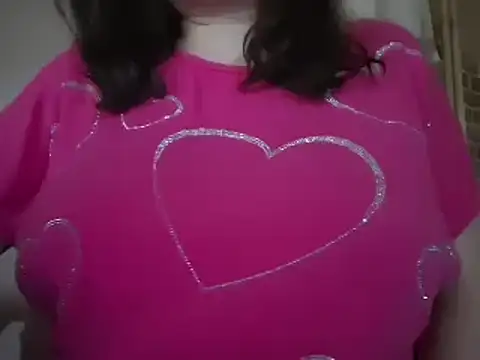 AalinnaK online show from December 18, 2025, 12:42 pm