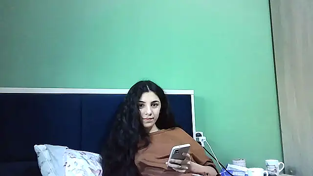 Snapshot of Ahotkittyxxx chatting on December 19, 2024, 8:23 am Ahotkittyxxx online show from December 19, 2024, 8:23 am