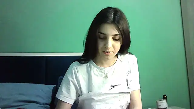 Snapshot of Ahotkittyxxx chatting on January 14, 2025, 4:50 pm Ahotkittyxxx online show from January 14, 2025, 4:50 pm