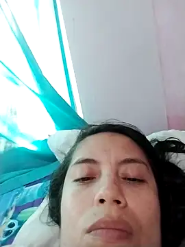 lisseth online show from April 8, 2026, 8:43 pm