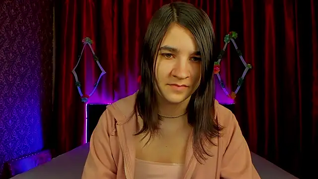  Polly Love  online show from March 17, 2026, 7:22 am