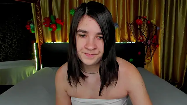  Polly Love  online show from March 11, 2026, 7:02 am