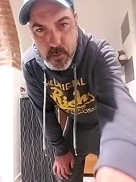 affascino online show from April 14, 2026, 7:35 am