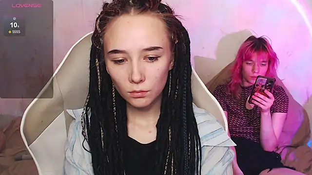 Robin yourss online show from November 21, 2025, 1:21 pm