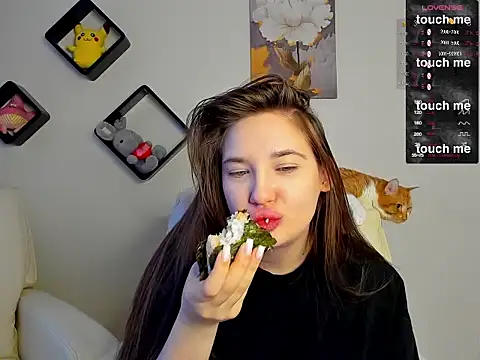 Snapshot of Holly_Molii chatting on February 5, 2025, 7:29 am Holly Molii online show from February 5, 2025, 7:29 am