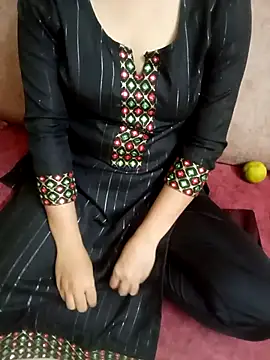 yourtamilcouple online show from March 31, 2026, 3:58 pm