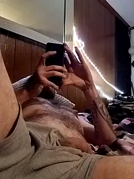 RobStrokes215 online show from December 26, 2024, 10:37 am