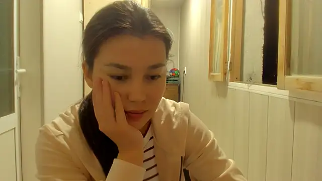 Snapshot of LunaXmii chatting on September 29, 2025, 9:53 pm LunaXmii online show from September 29, 2025, 9:53 pm