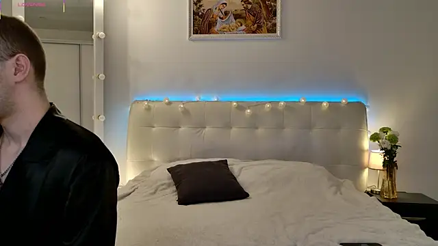 Snapshot of Frank07021 chatting on March 30, 2026, 1:51 am Frank07021 online show from March 30, 2026, 1:51 am