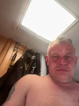 JakubW79 online show from June 4, 2026, 3:17 pm