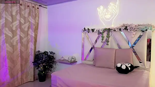 hina tay online show from April 9, 2026, 3:30 am