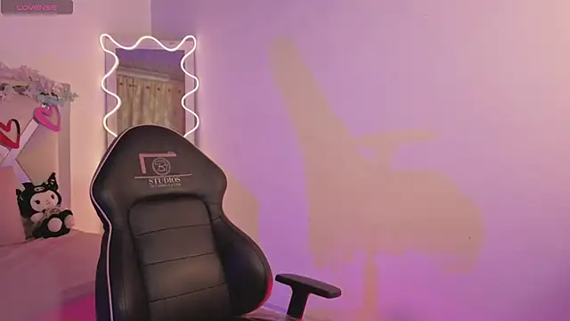 hina tay online show from January 10, 2026, 3:02 am